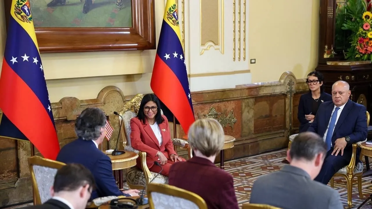 АҚШ пен Венесуэла дипломатиялық қатынастарды қайта орнатпақ