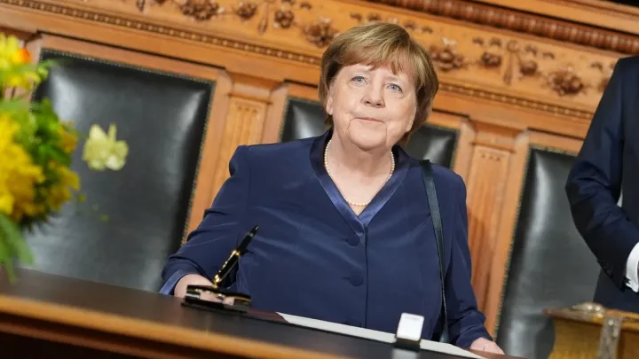 Merkel mahnt: Europa muss sein Schicksal selbst bestimmen