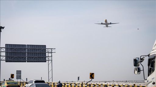 Emirates rifillon fluturimet në Aeroportin Ndërkombëtar të Dubait pas një pezullimi të shkurtër