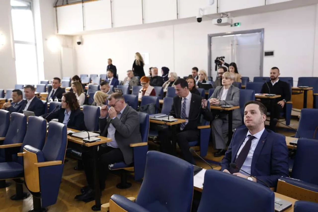 BiH: Skupština Kantona Sarajevo prihvatila ostavku premijera Nihada Uka