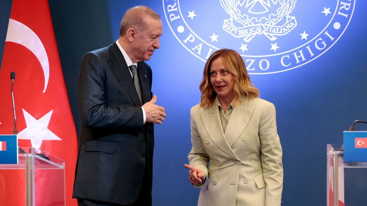 Ärdoğan häm Meloni töbäktäge kiyerenkeleklär turında söyläşte