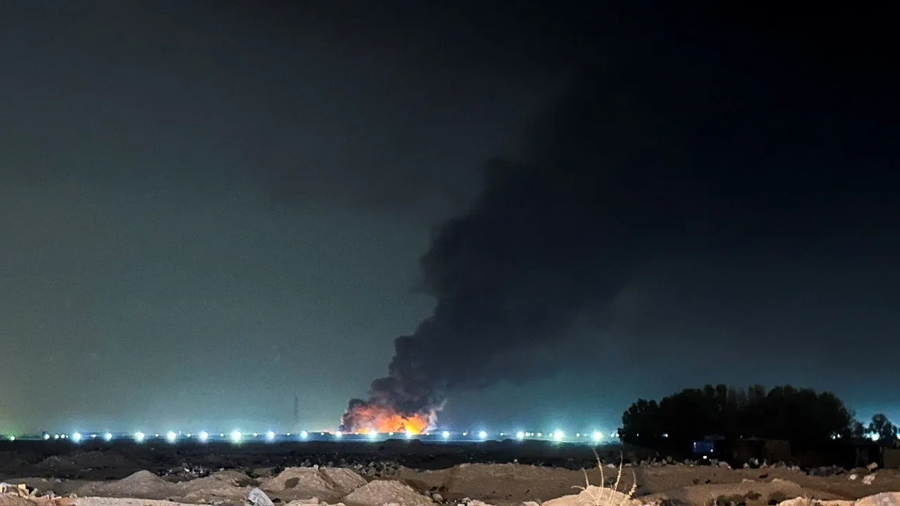 هجمات بطائرات مسيّرة تستهدف مواقع نفطية وقاعدة جوية في العراق