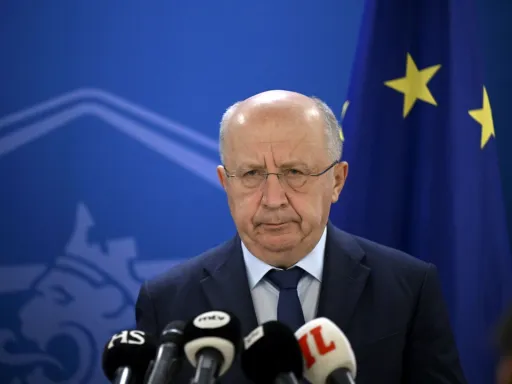 EUA não conseguem fornecer mísseis suficientes para os Estados do Golfo e a Ucrânia, diz a UE