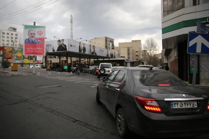 Iran smanjio kvotu goriva u Teheranu nakon američko‑izraelskih napada na skladišta nafte