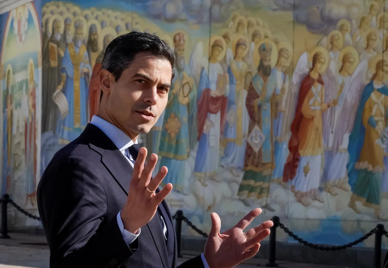 Premier Jetten zegt dat aanvallen op Iran in strijd zijn met internationaal recht, marine onderweg