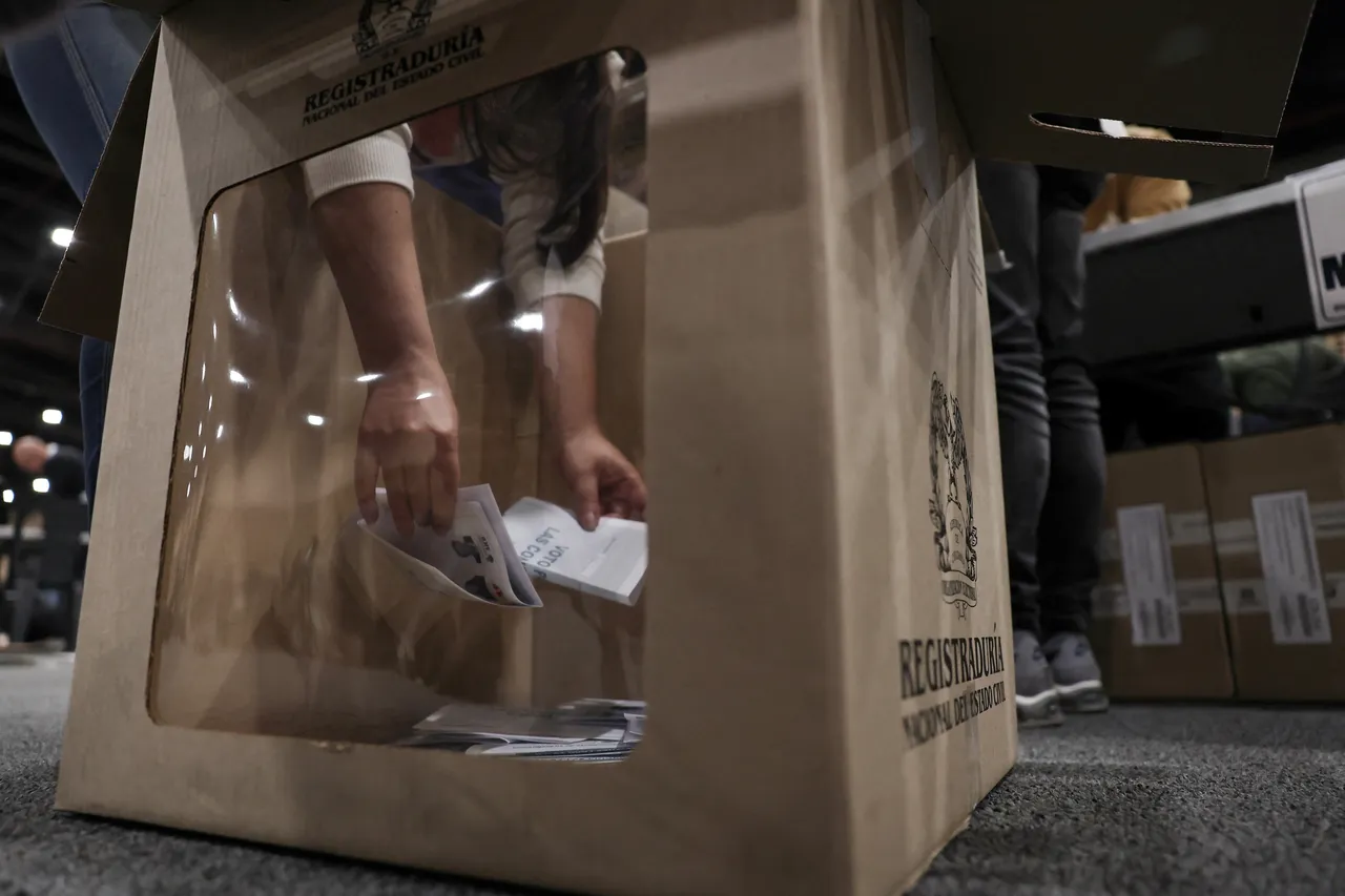 Colombia in its labyrinth: an election year, a new president, and a new constitution?