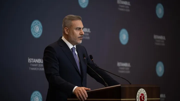 فیدان: ترکیه به تماس‌های دیپلماتیک برای پایان دادن به جنگ ادامه می‌دهد