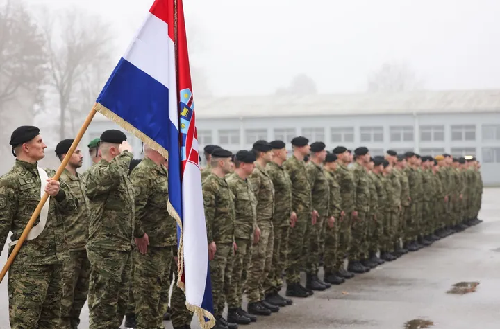 Хрватска: Од денеска почнува двомесечната задолжителна воена обука