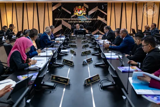 Anwar beri jaminan kerajaan bendung impak kenaikan harga minyak