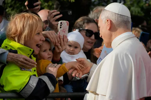 Paus Leo roept op tot beëindiging van het geweld in het Midden-Oosten