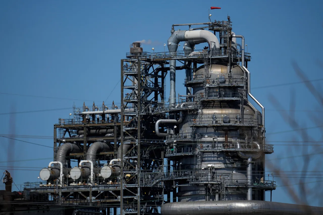 Bie çmimi i naftës pas deklaratës së Trumpit se lufta me Iranin “është pothuajse e përfunduar”