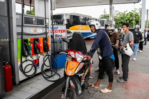 Lonjakan harga minyak tamparan hebat buat ekonomi Filipina