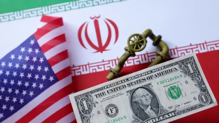 جهش قیمت نفت به بالای ۱۰۵ دلار در پی تحولات ایران و افزایش تنشهای منطقهای