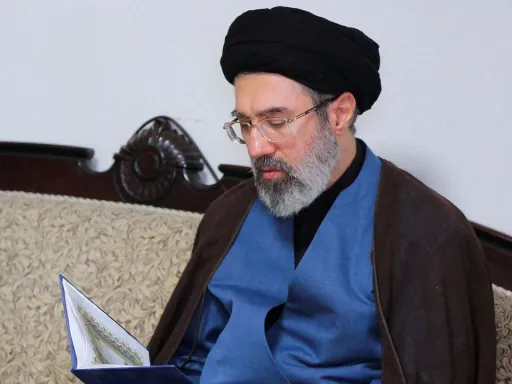 مجتبی خامنه‌ای، رهبر جدید ایران کیست؟