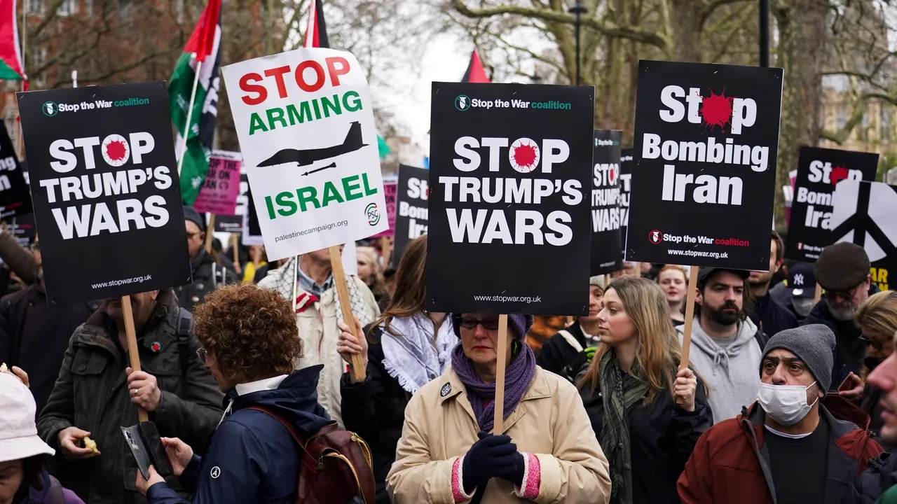 اسرائیل خود را برای جنگی حداقل یک ماهه با ایران آماده می‌کند