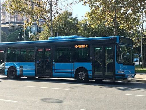 Shqipëri  ministri Karakaçi  Po diskutohet subvencionimi i transportit urban