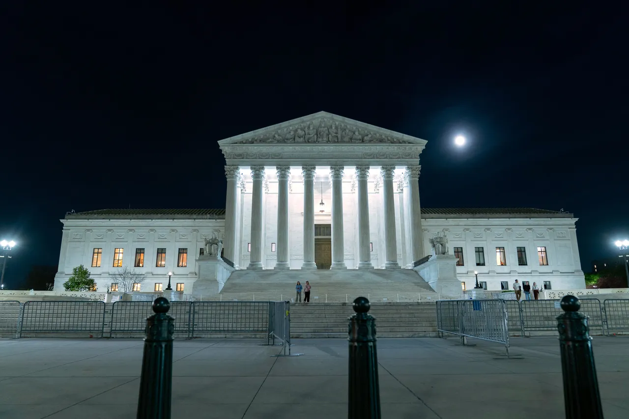 Trump to attend US Supreme Court hearing on bid to end birthright citizenship