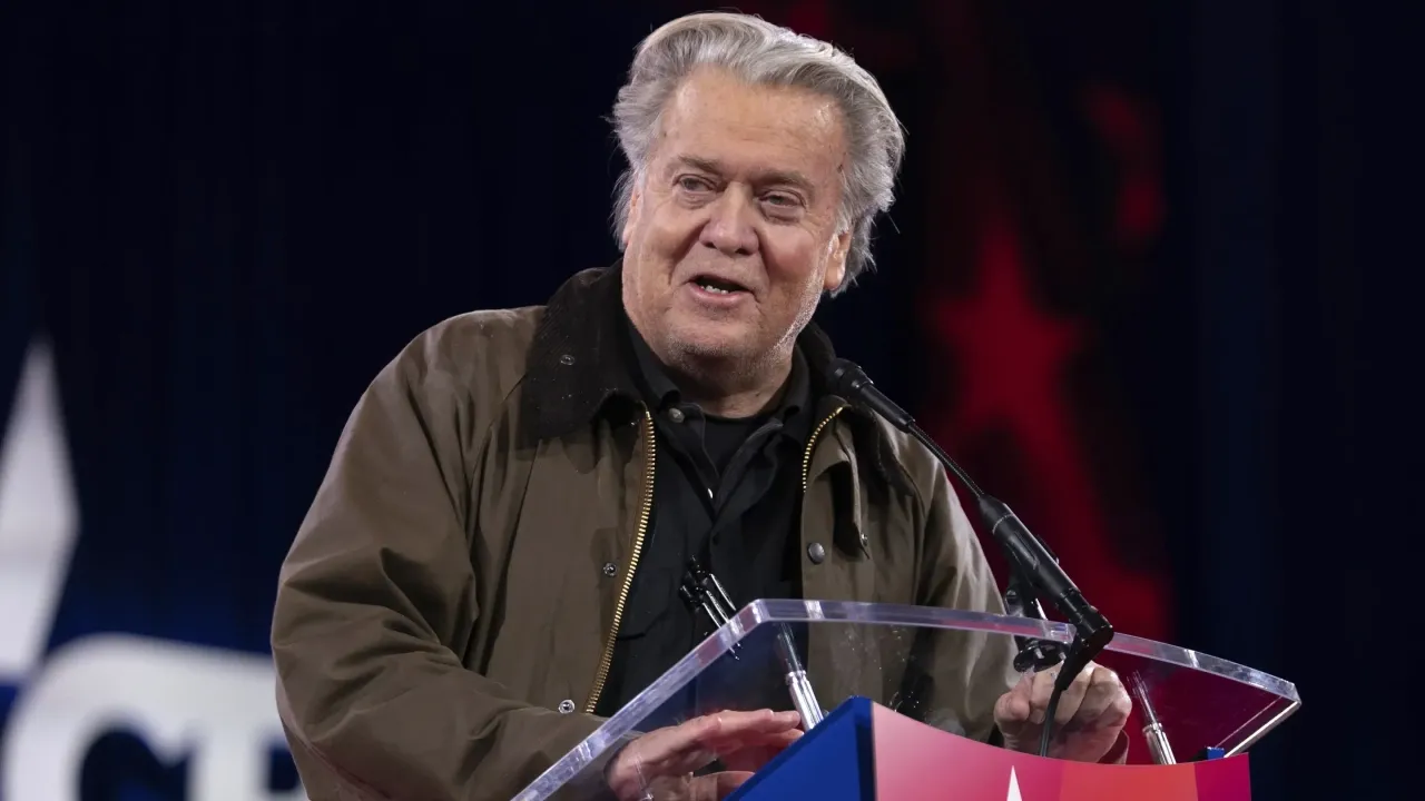 Экс-советник Трампа призвал депортировать сына Нетаньяху