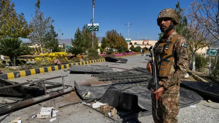 ارتش پاکستان: ۱۳ تروریست در عملیات‌های جداگانه در شمال‌غرب کشور کشته شدند