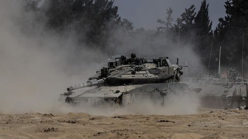 Tanket izraelite bombardojnë provincën Daraa në jug të Sirisë