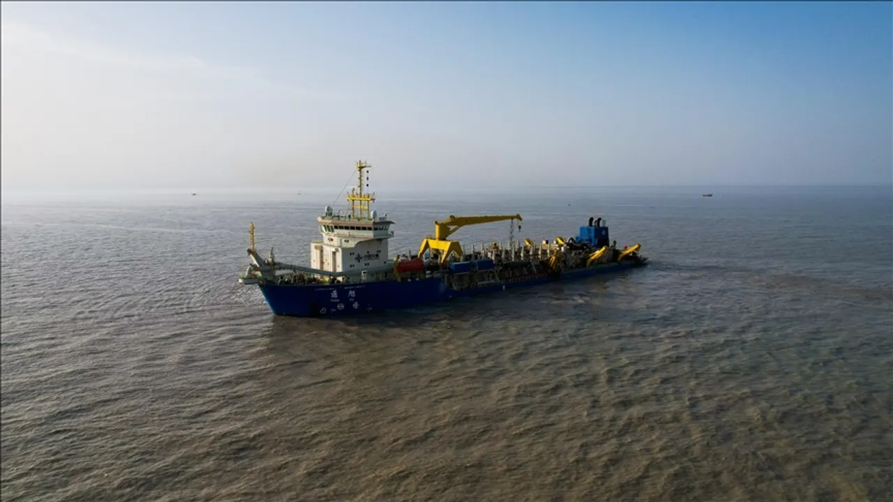 Јапонија бара алтернативни енергетски рути во ек на неизвесноста околу Ормускиот Теснец