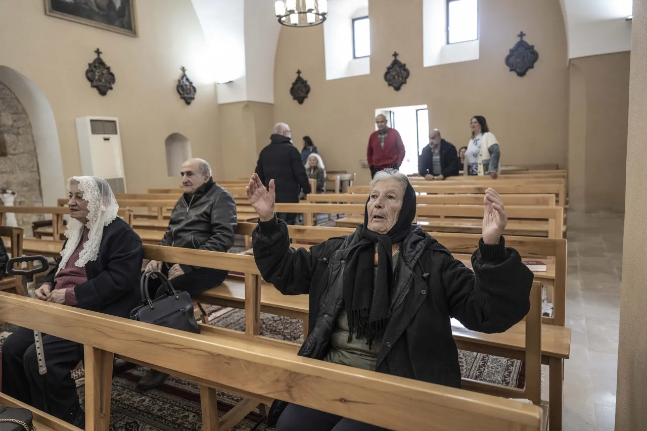 Пример за солидарност: Црква во Либан ги отвори вратите за раселените муслимани