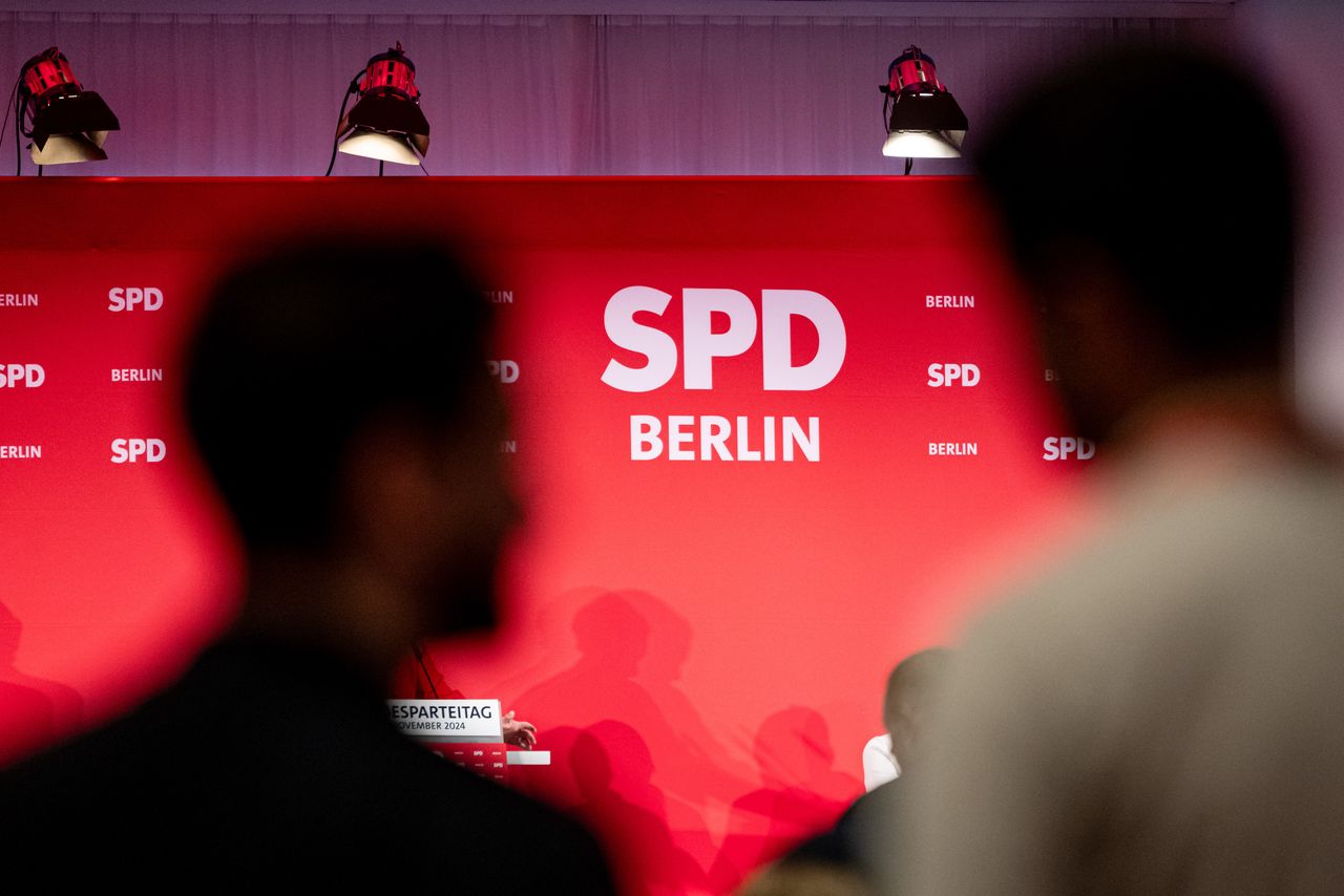 Format Spd SPD Berlin-Mitte fordert Spitzenkandidatin zum Rücktritt auf - TRT Deutsch