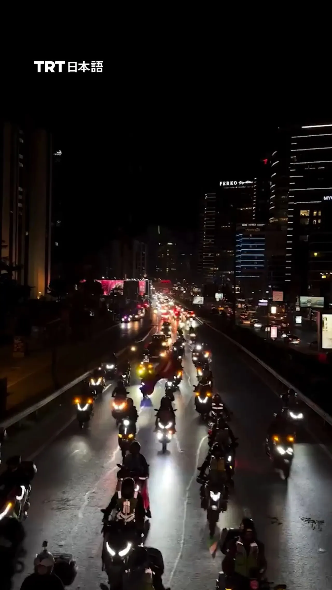 ガザ・レバノン・シリアでの占領に抗議 イスタンブールで車列デモ開催