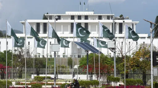 Le Pakistan se prépare à accueillir Iraniens et Américains pour des pourparlers