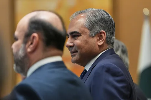 Pakistan šalje ministra u Teheran: Naqvi u misiji posredovanja između SAD-a i Irana