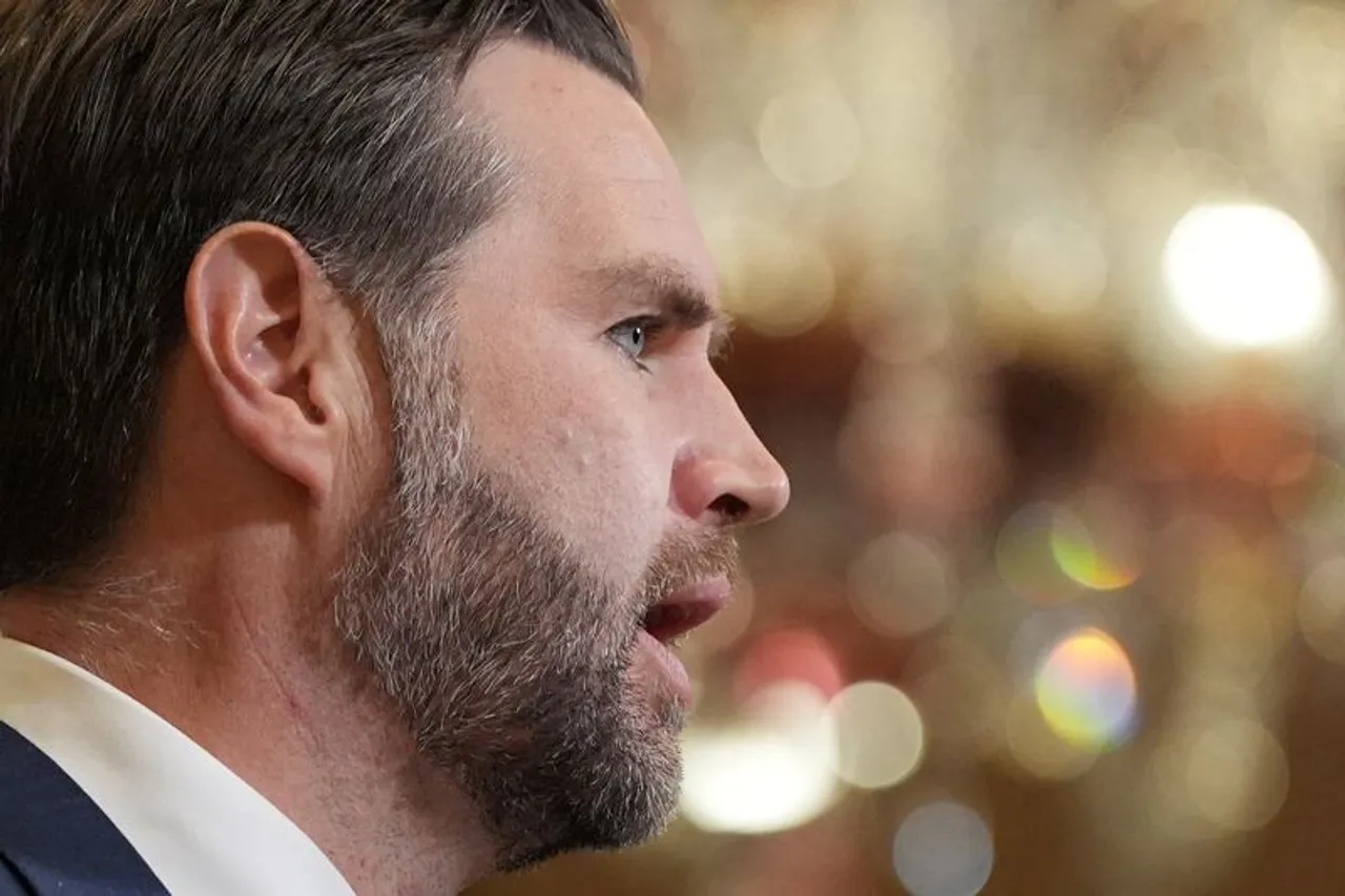 Џ.Д. Венс: Поразот на Орбан е лош за САД, но ќе соработуваме со новиот премиер