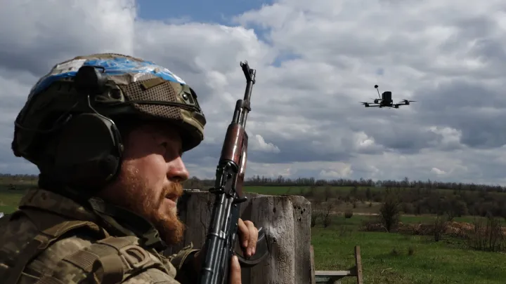 الكرملين يشترط موافقة زيلينسكي على شروط تمديد "هدنة الفصح".. واتهامات متبادلة بخرقها