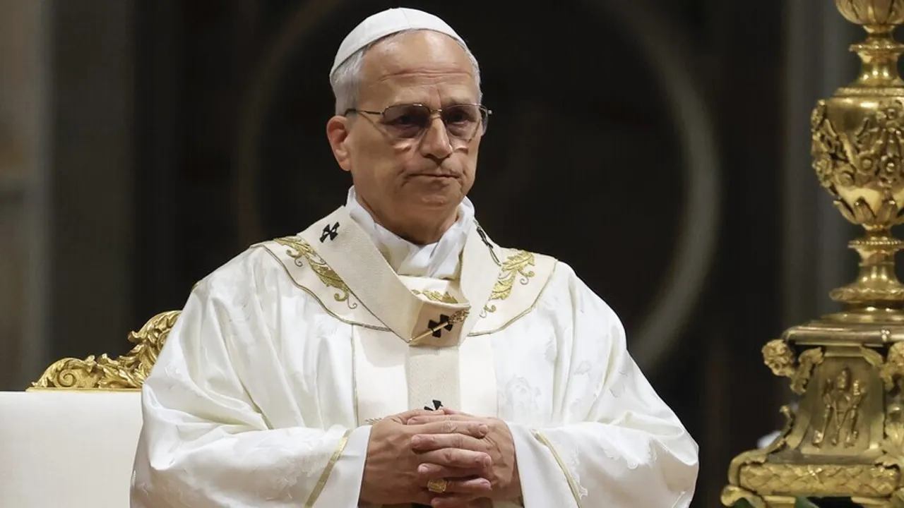 Papa zotohet se do të “flasë me zë të lartë” pas kritikave të Trumpit