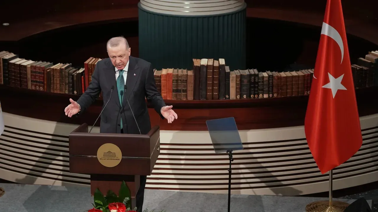 دیلی تلگراف گزارش منتسب به رئیس‌جمهور اردوغان را به‌دلیل نقل‌قول‌های ساختگی حذف کرد