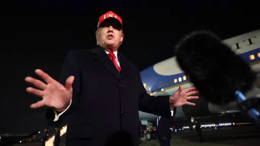 "لست من أشد معجبيه".. ترمب ينتقد بابا الفاتيكان ويصفه بأنه ضعيف بعد رسالة البابا المناهضة للحرب