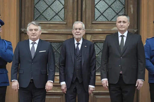 Predsjednik Austrije stigao na sastanak u Predsjedništvo BiH uz vojne počasti