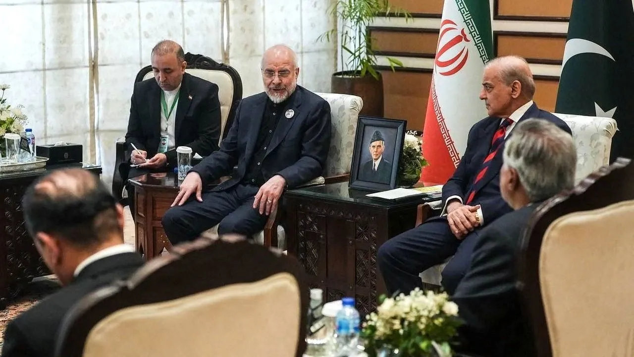 Iran offers 5-year enrichment freeze as US pushes for 20 in Islamabad talks — report