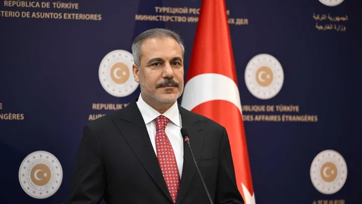 فيدان يبحث مع نظيريه الإيراني والباكستاني آخر تطورات المفاوضات بين واشنطن وطهران