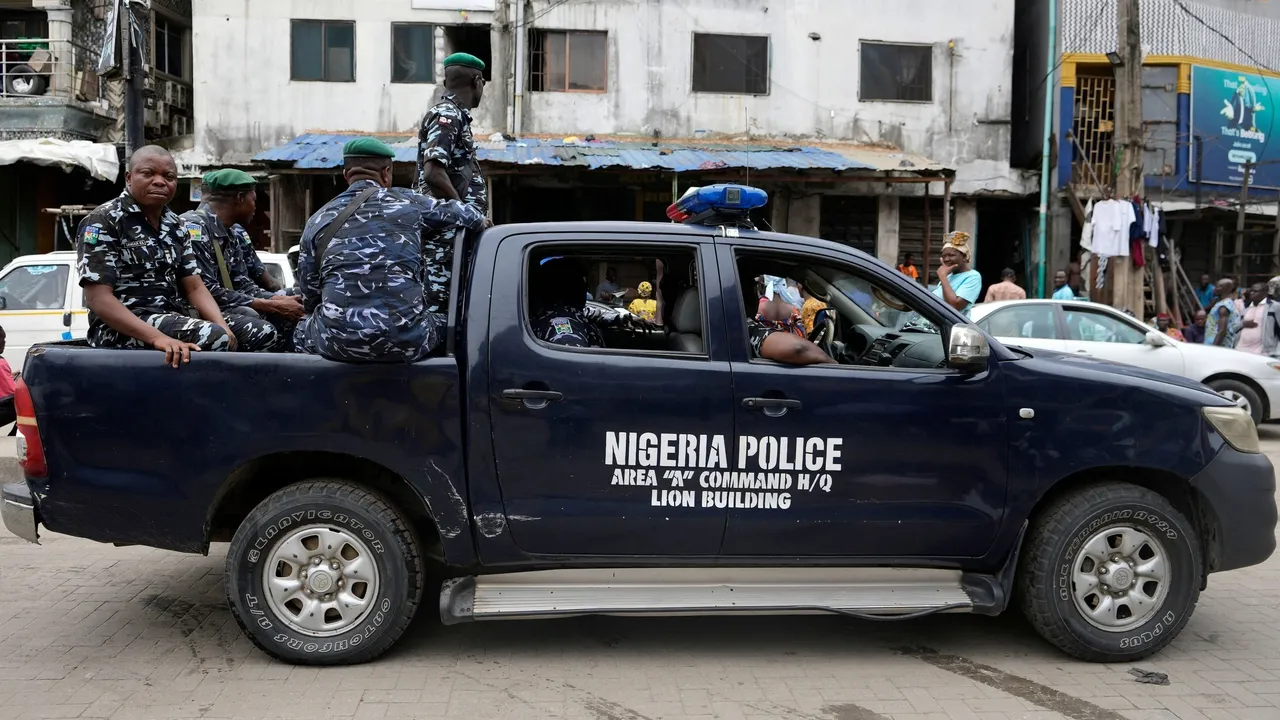 Police in Nigeria arrest 33 suspects over church kidnappings