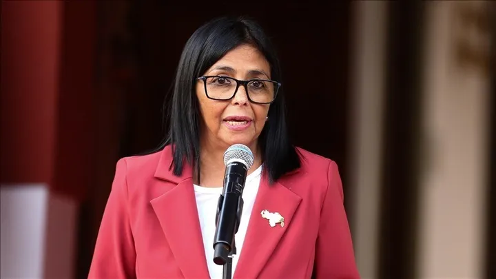 Привремената претседателка на Венецуела ги повика САД да ги укинат санкциите