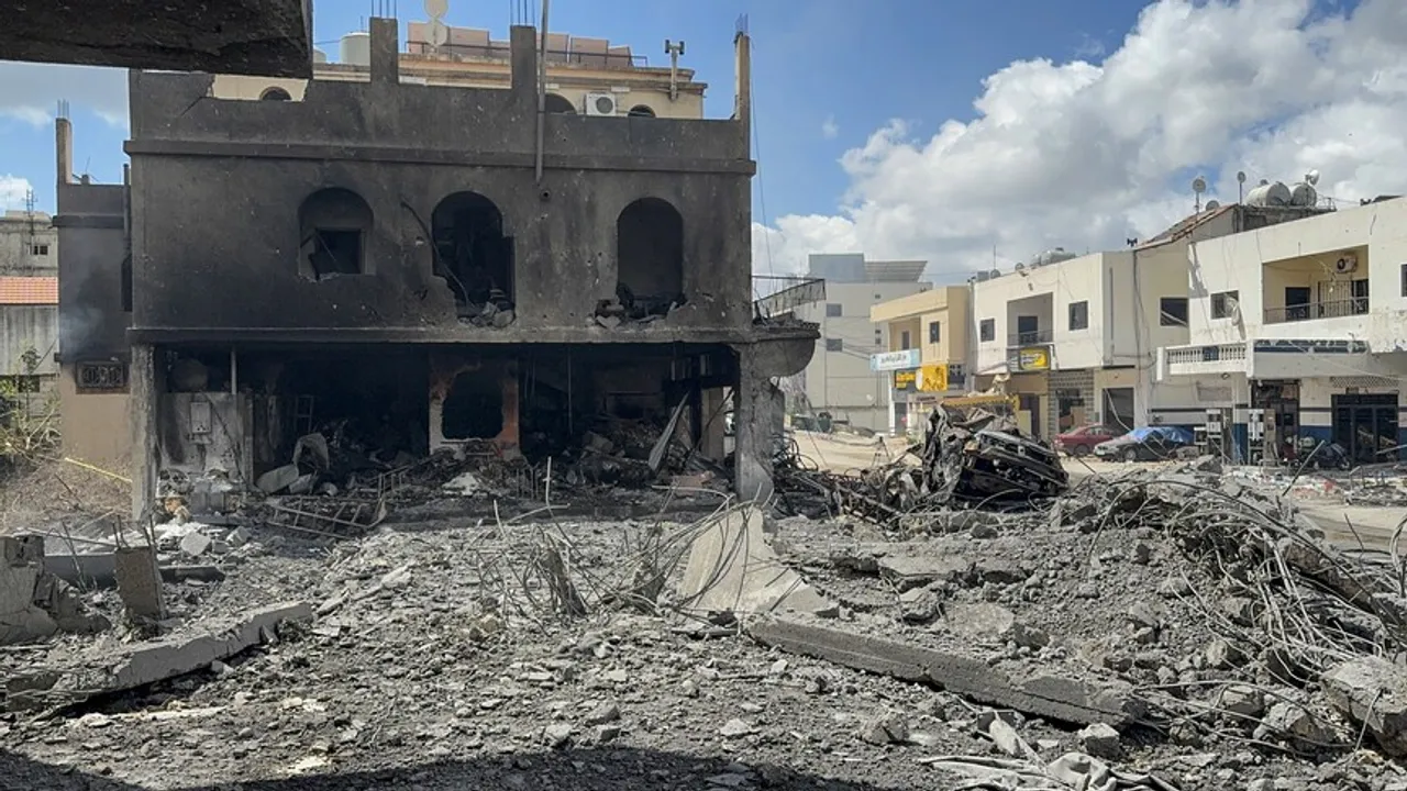 Po scenariju iz Gaze, Izrael povećava vojne položaje i ruši kuće na jugu Libana