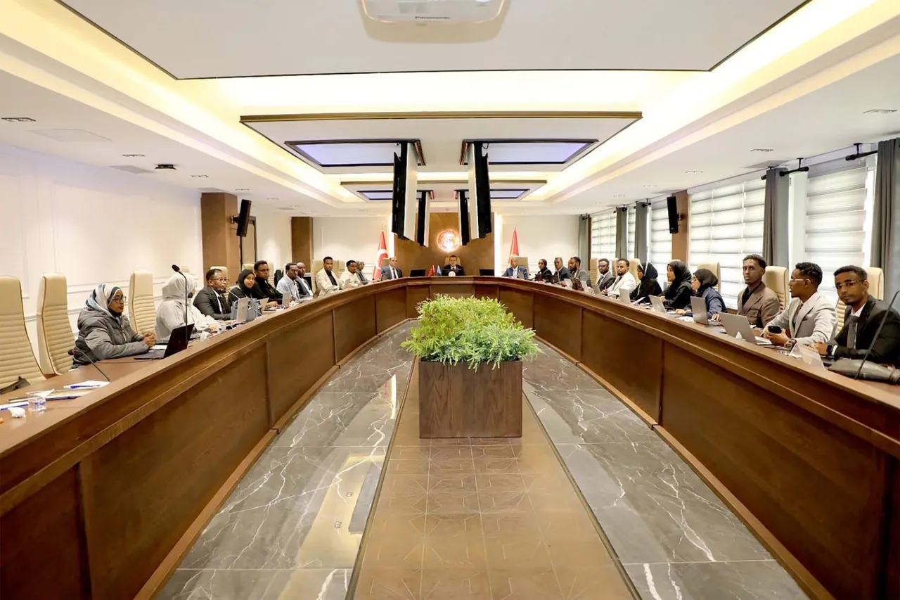 Hay’adaha Hanti-dhawrka Soomaaliya iyo Turkiga oo tababar aqoon isweydaarsi ah uga furmay Ankara