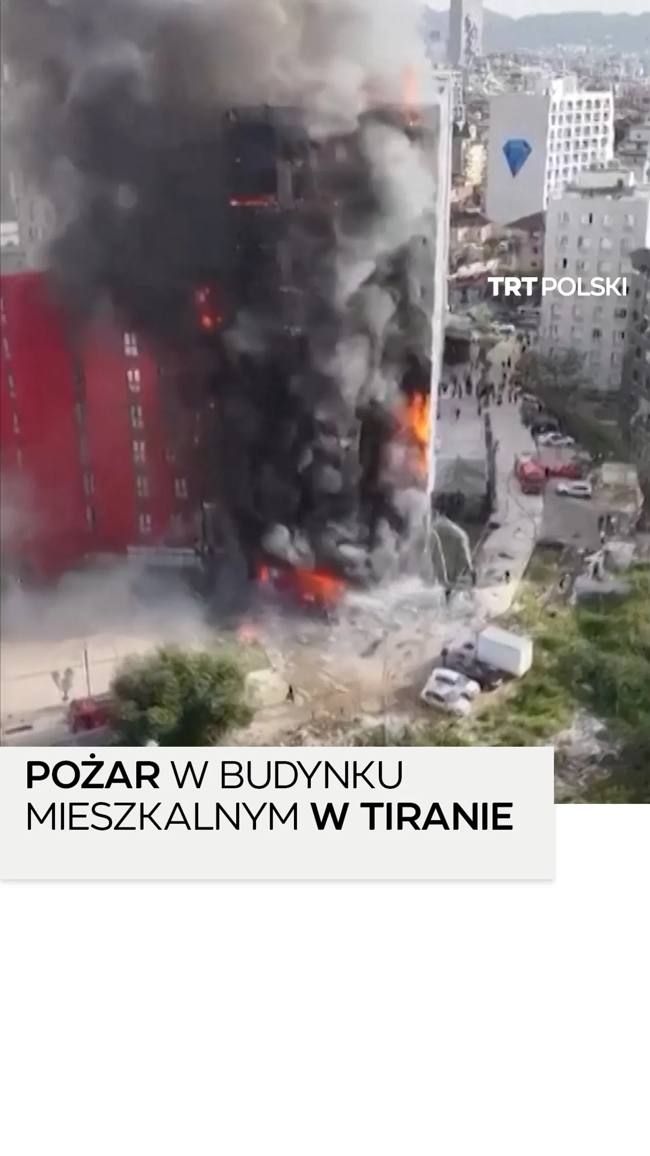 Pożar w budynku mieszkalnym w Tiranie