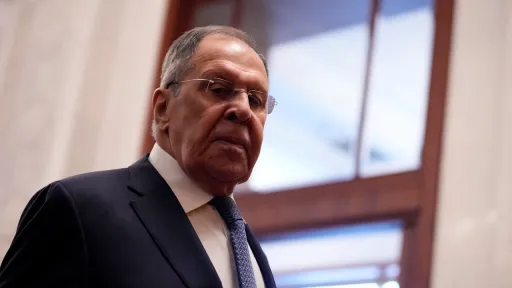 Лавров: ЕС превращает Сербию в буфер