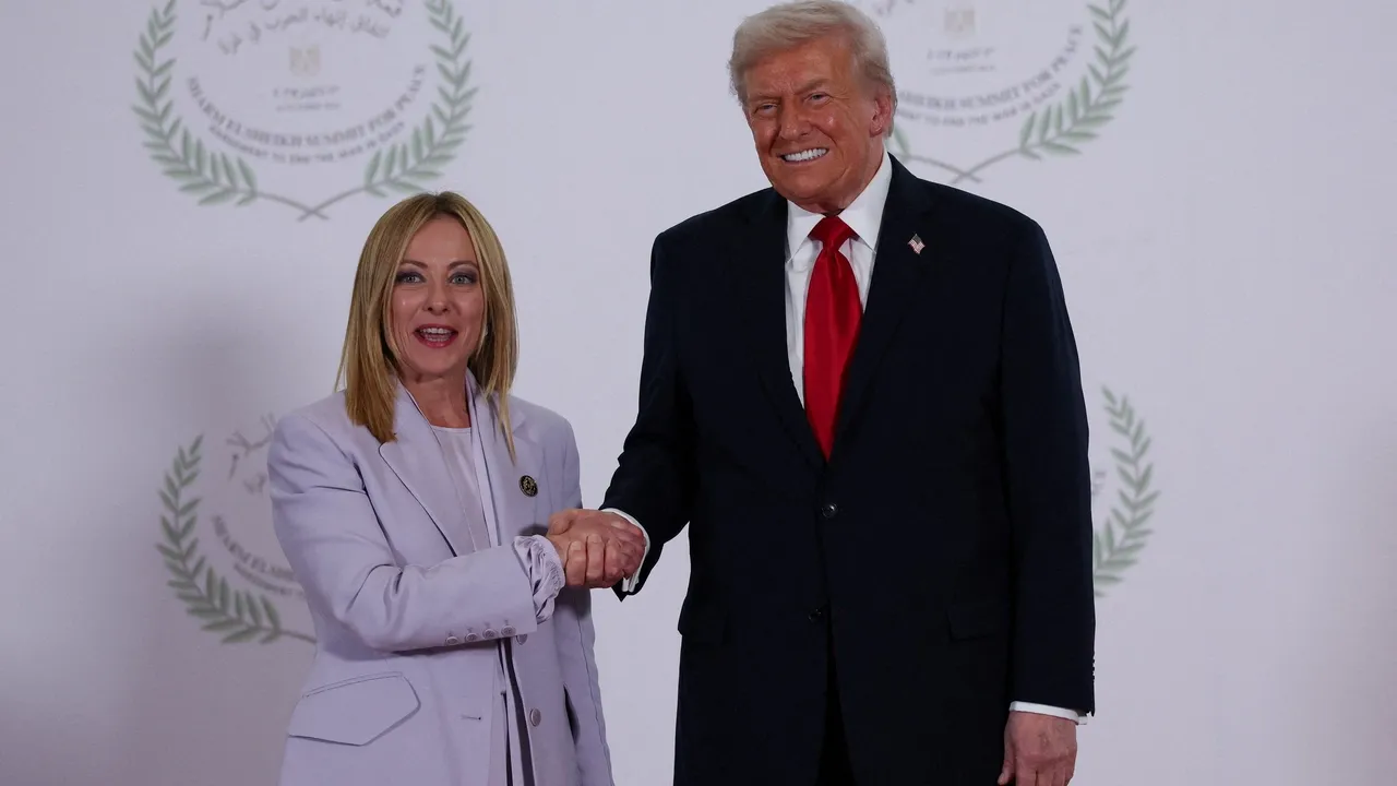 Трамп: Иран взорвал бы Италию