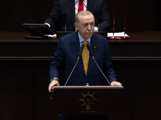 اردوغان برای تمدید آتش‌بس ایران تلاش می‌کند و نسبت به خرابکاری اسرائیل هشدار داد