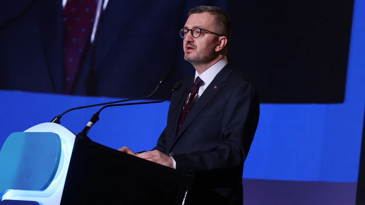 La Türkiye lance une nouvelle stratégie de données pour contrer la désinformation liée à l’IA