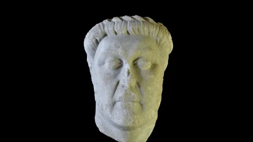 Törki̇yä AQŞ muzeyınnan häykäl başın qaytardı