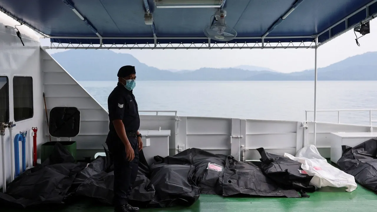 Dezenas terão morrido no naufrágio de um barco que transportava 250 migrantes no Mar de Andamão