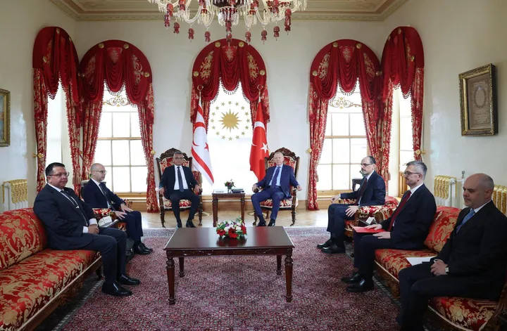 Президент Эрдоган обсудил с лидером ТРСК безопасность на фоне ситуации вокруг Ирана